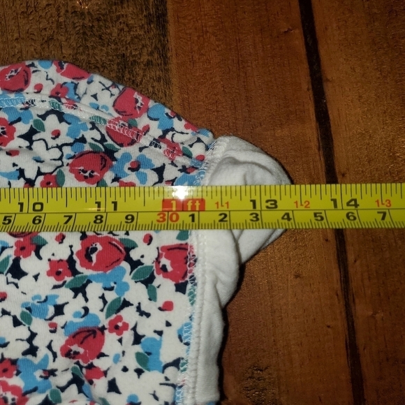 𝅺Blue & red floral sleeveless crop top with tie back Small - Picture 3 of 10